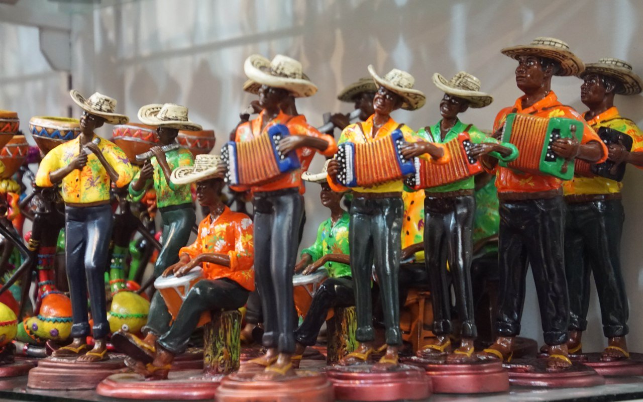 Statuettes de musiciens