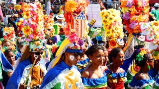 Live to the rhythm of the <br><b>Carnival of Barranquilla</b>