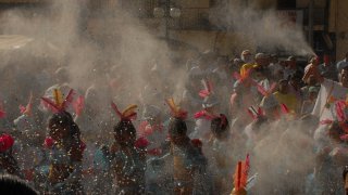 <b>« Carnaval de Negros y Blancos »</b><br>, a multicolored festival in Colombia